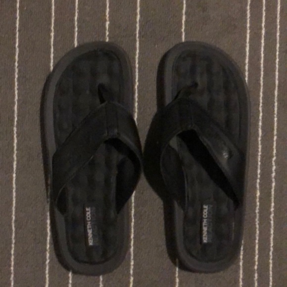 kenneth cole reaction slippers